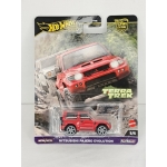 Hot wheels 1:64  Terra Trek - Mitsubishi Pajero Evolution red